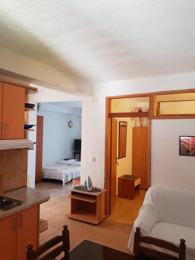 Apartmani Lovora Gradac  Exteriér fotografie