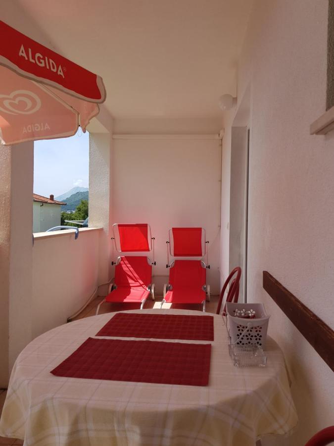 Apartmani Lovora Gradac  Exteriér fotografie