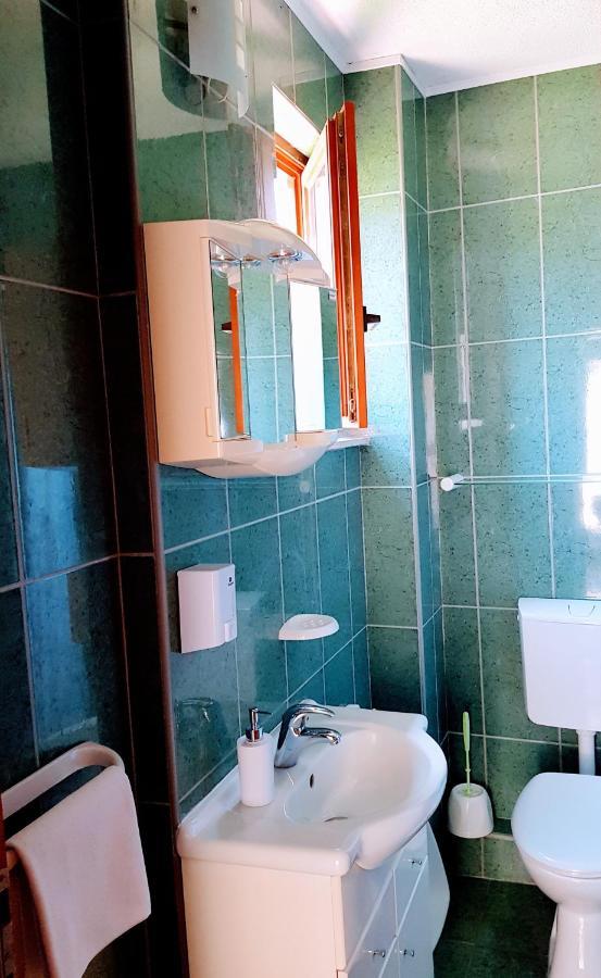 Apartmani Lovora Gradac  Exteriér fotografie